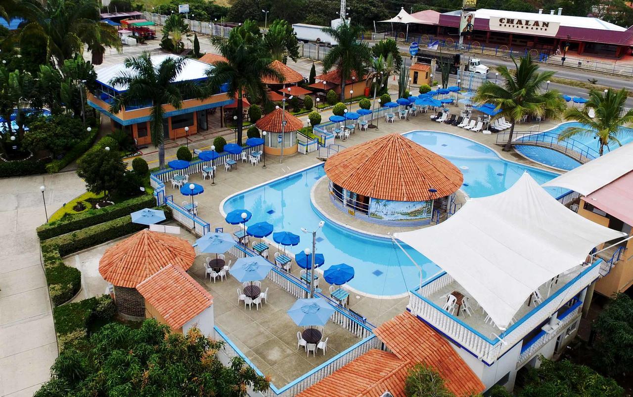 Hotel Chinauta Real Екстериор снимка